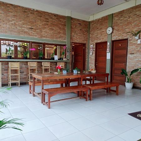 Bua Guest House Medan Extérieur photo